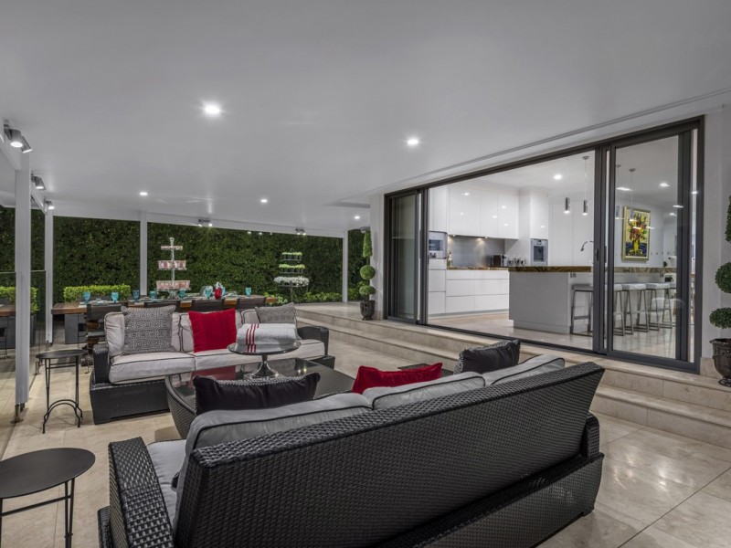 27 Westwood Street, Wavell Heights QLD 4012