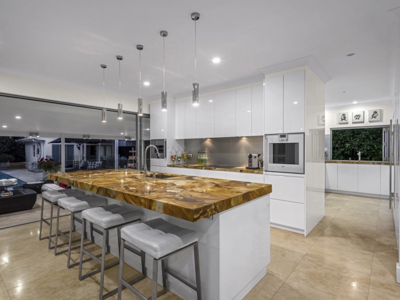 27 Westwood Street, Wavell Heights QLD 4012