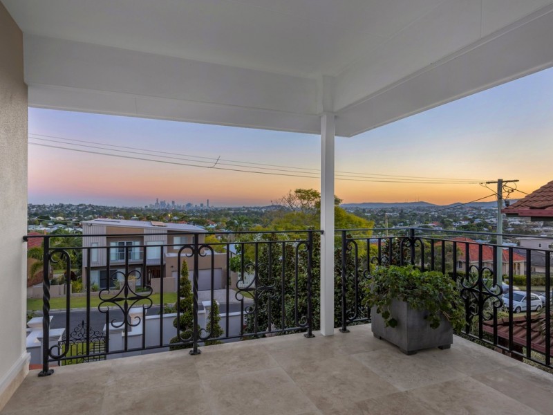 27 Westwood Street, Wavell Heights QLD 4012