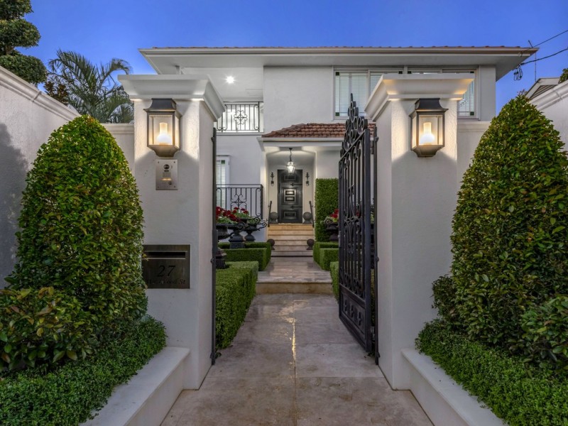 27 Westwood Street, Wavell Heights QLD 4012