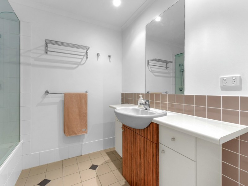 75/54 Vernon Terrace, Teneriffe QLD 4005