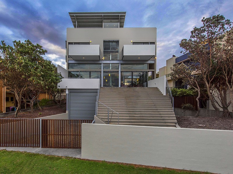 42 Prince Edward Parade, Redcliffe QLD 4020