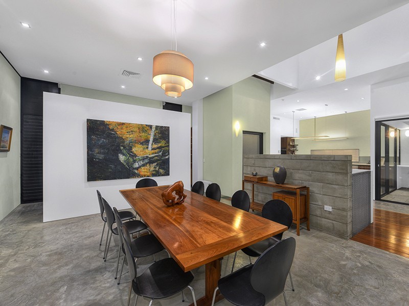 42 Prince Edward Parade, Redcliffe QLD 4020