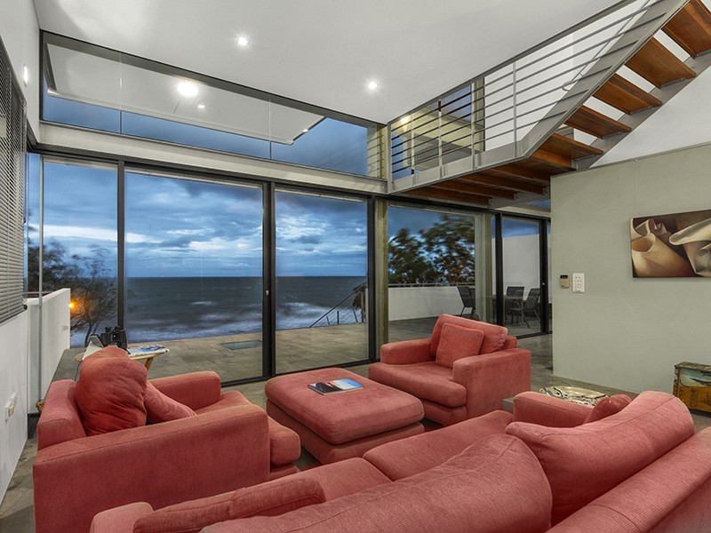 42 Prince Edward Parade, Redcliffe QLD 4020