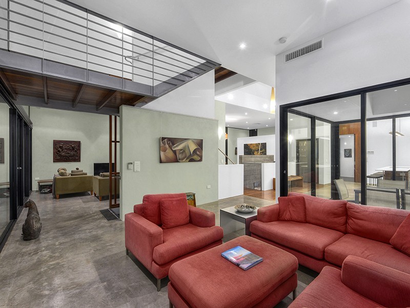 42 Prince Edward Parade, Redcliffe QLD 4020