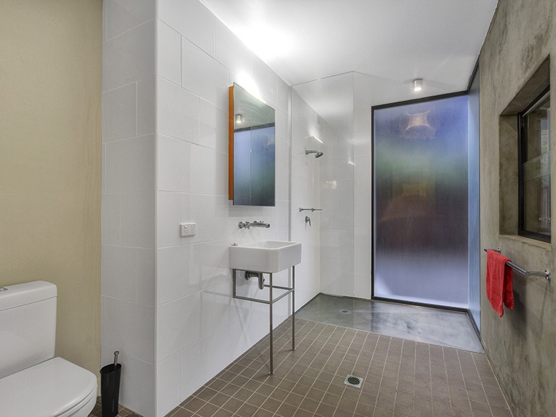 42 Prince Edward Parade, Redcliffe QLD 4020