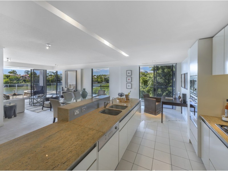 3443/30 Hollins Crescent, New Farm QLD 4005