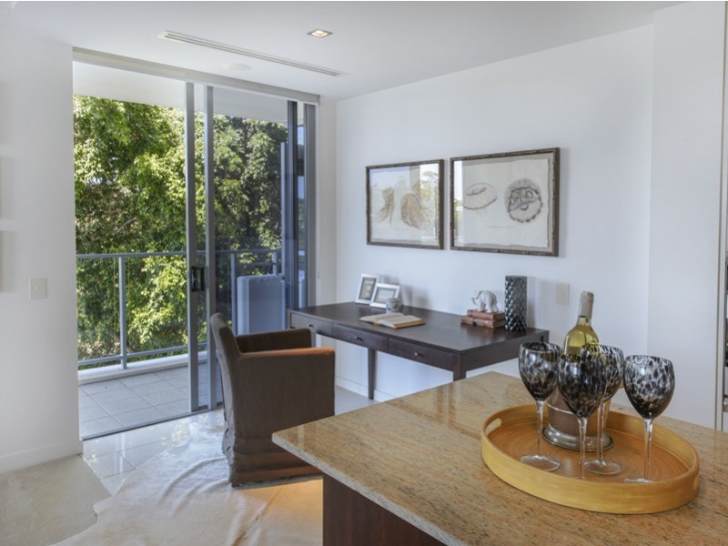 3443/30 Hollins Crescent, New Farm QLD 4005