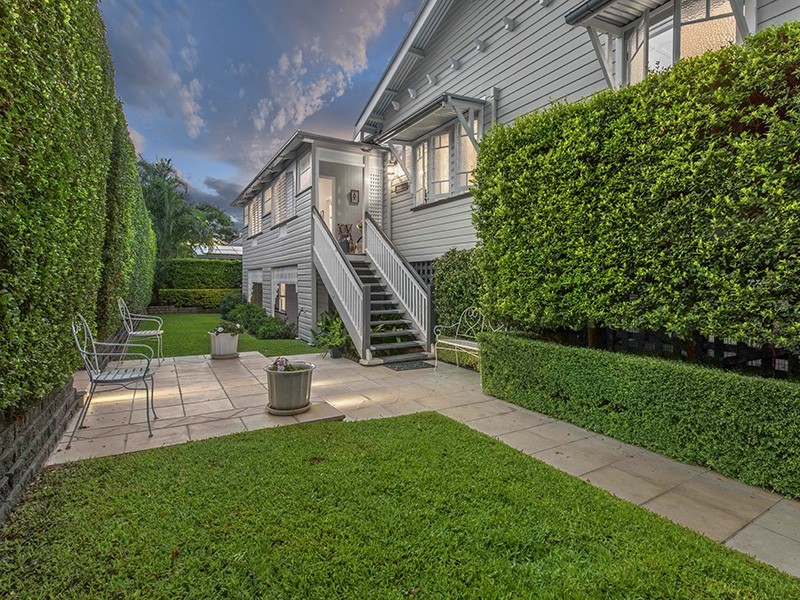 33 Adelaide Street, Clayfield QLD 4011