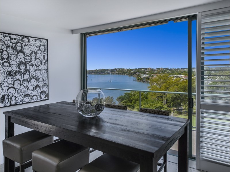 27/10 Park Avenue, Kangaroo Point QLD 4169