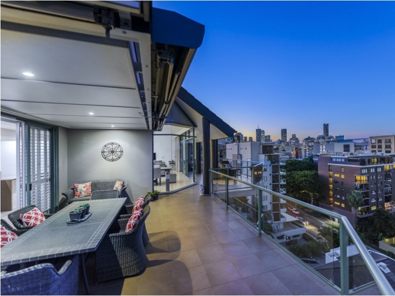 27/10 Park Avenue, Kangaroo Point QLD 4169