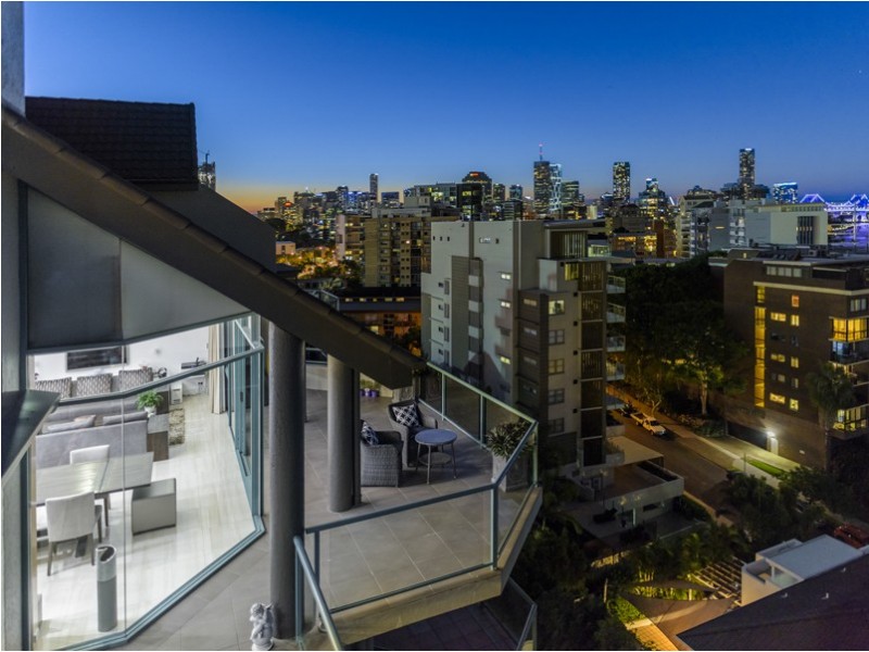 27/10 Park Avenue, Kangaroo Point QLD 4169