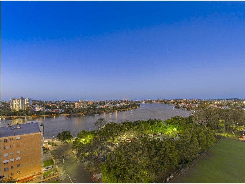 27/10 Park Avenue, Kangaroo Point QLD 4169