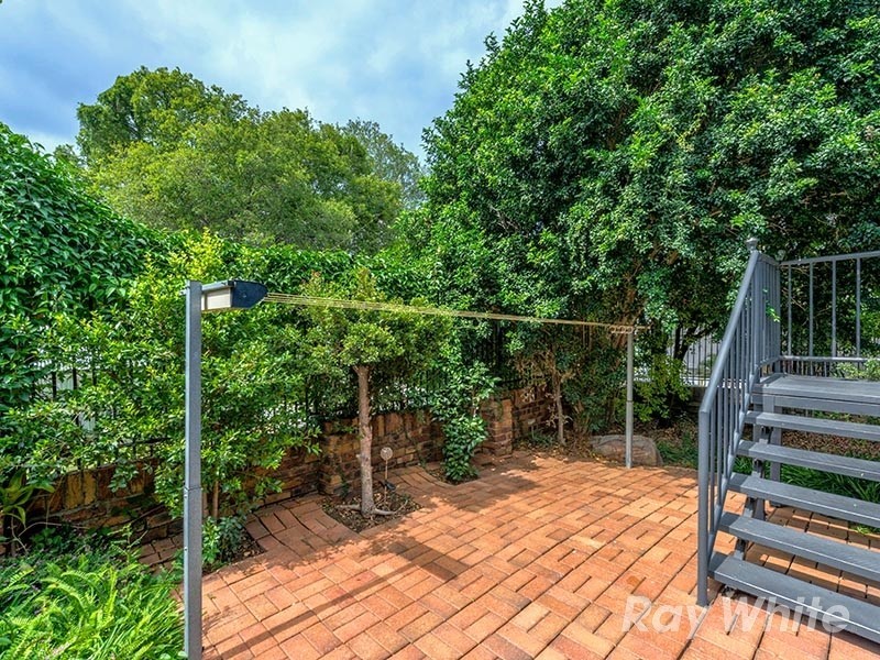 61 Torrington St, Spring Hill QLD 4000