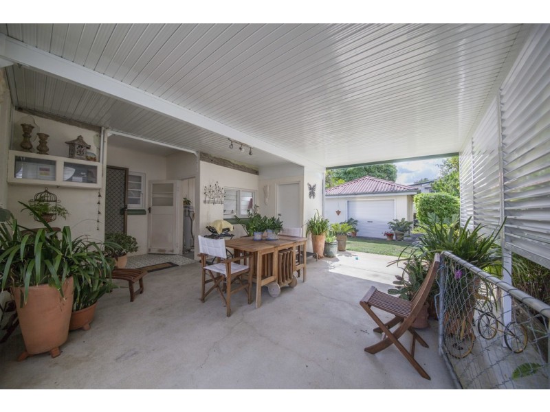 30 George Street, Silkstone QLD 4304