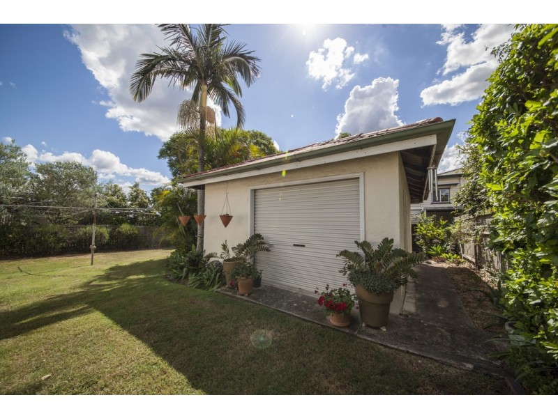 30 George Street, Silkstone QLD 4304