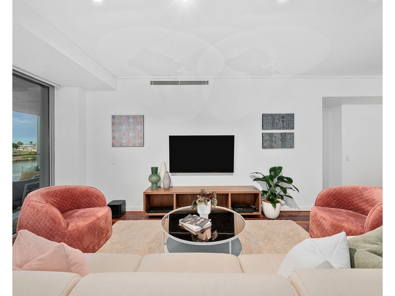 1532/22 Refinery Parade, New Farm QLD 4005