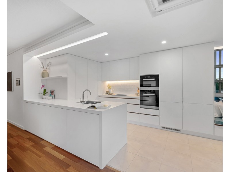 1532/22 Refinery Parade, New Farm QLD 4005