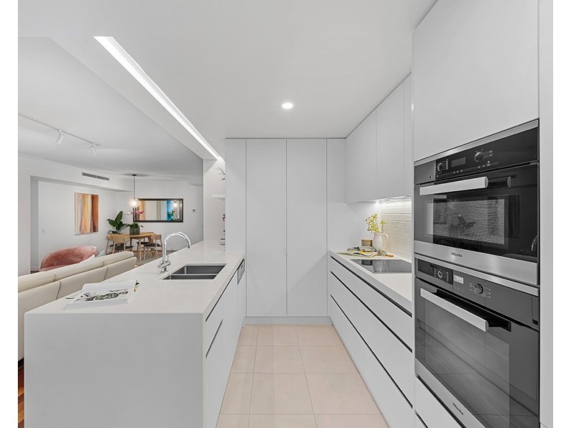 1532/22 Refinery Parade, New Farm QLD 4005