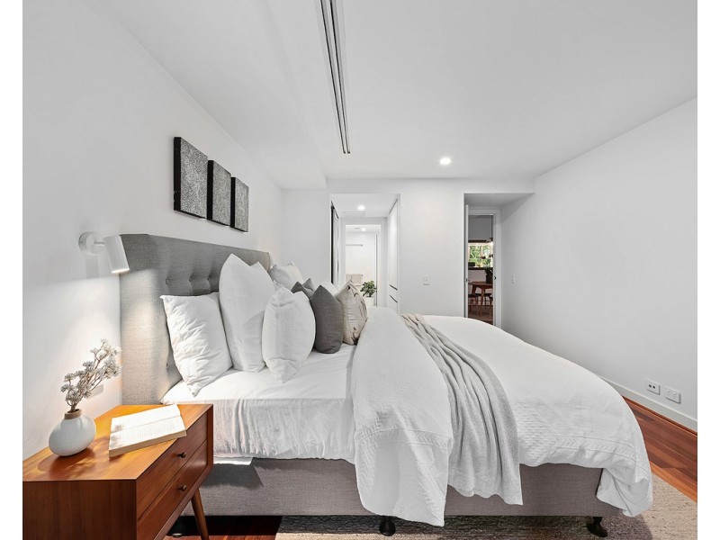 1532/22 Refinery Parade, New Farm QLD 4005