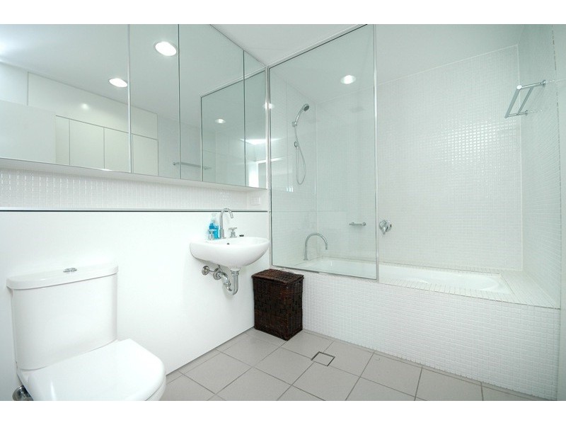 110/38 Skyring Terrace, Teneriffe QLD 4005