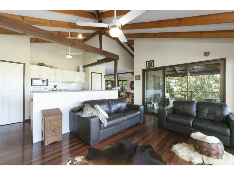 14 Wittonga Court, Karana Downs QLD 4306