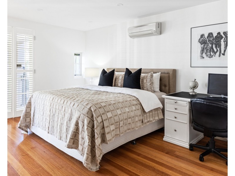 68 Markwell Street, Hamilton QLD 4007