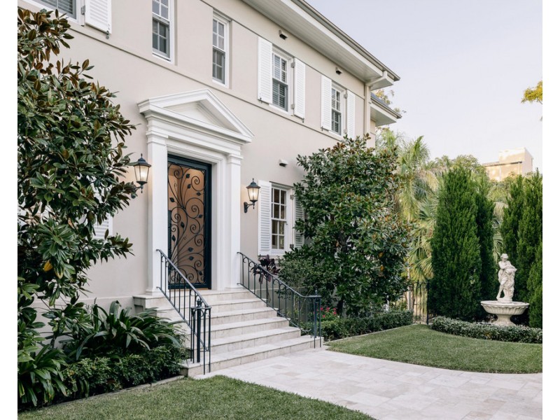 68 Markwell Street, Hamilton QLD 4007