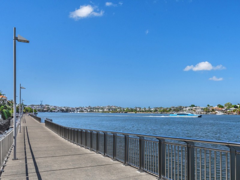 204/24 Macquarie Street, Teneriffe QLD 4005