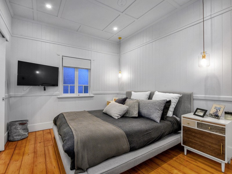 15 Bradley Avenue, Kedron QLD 4031