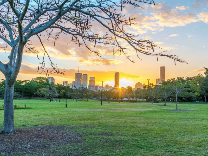 80,82,84 and 86 Oxlade Drive, New Farm QLD 4005