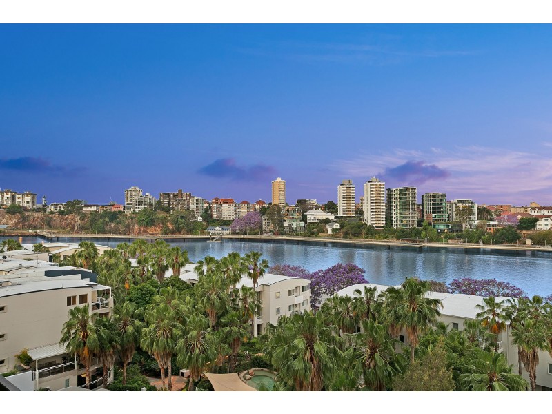 5054/55 Baildon Street, Kangaroo Point QLD 4169