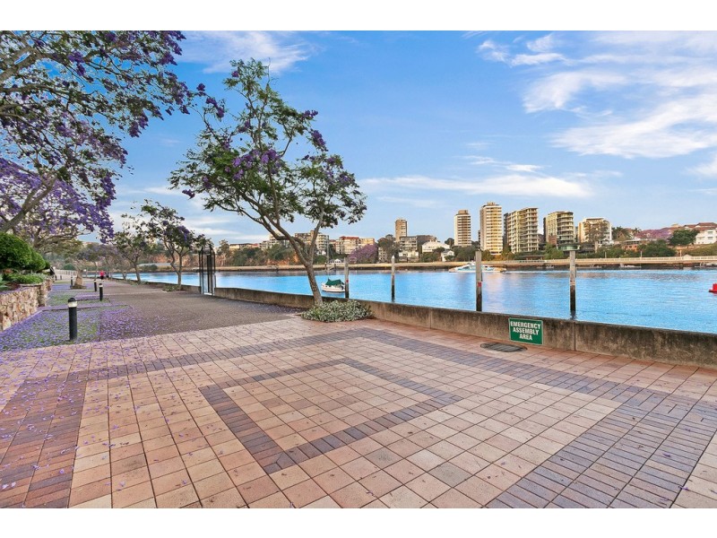 5054/55 Baildon Street, Kangaroo Point QLD 4169