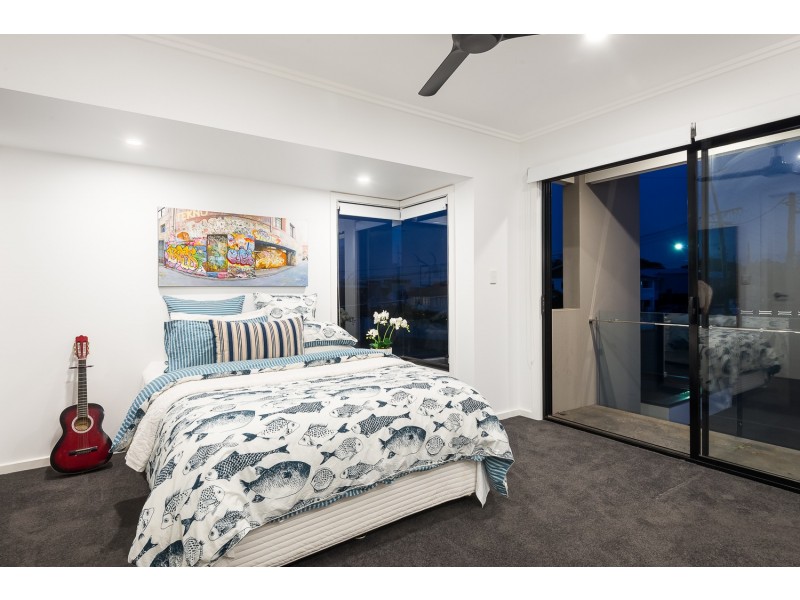 9 Derby Street, Hendra QLD 4011