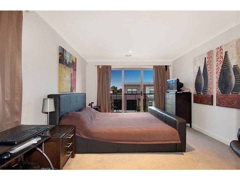 7 Chopard Avenue, Waterways VIC 3195