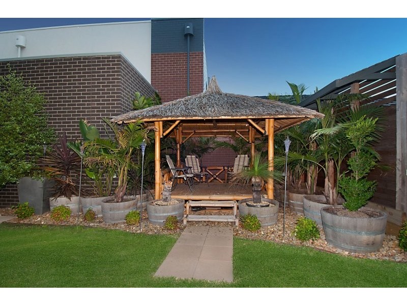 7 Chopard Avenue, Waterways VIC 3195