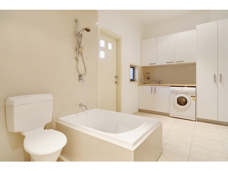 1/28 Nepean Highway, Aspendale VIC 3195
