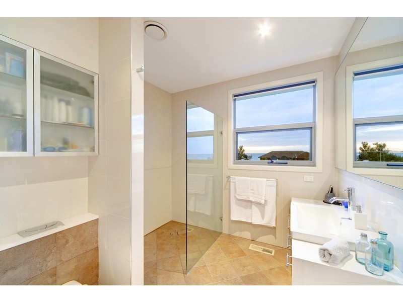 1/28 Nepean Highway, Aspendale VIC 3195