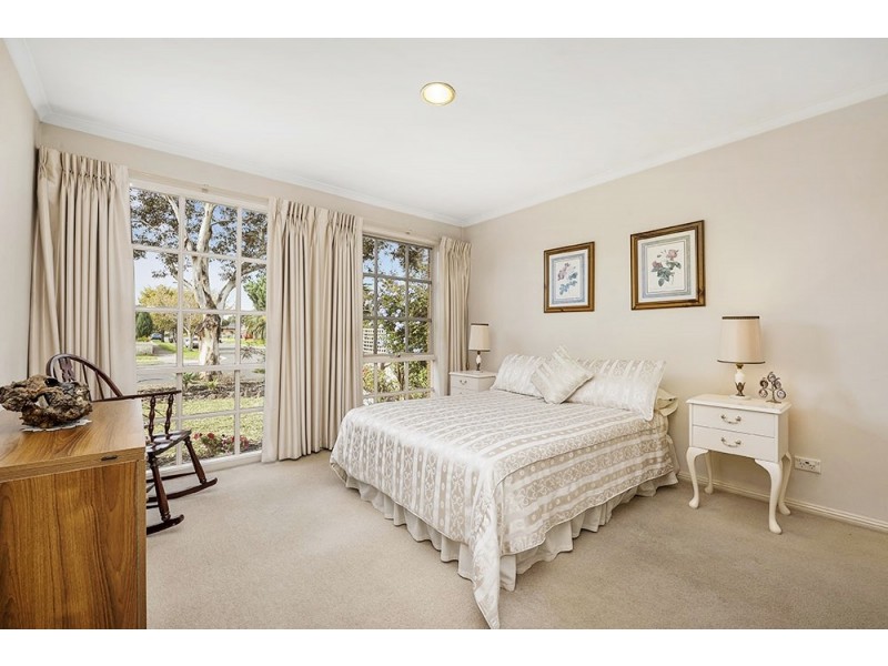 4 Narelle Drive, Aspendale Gardens VIC 3195