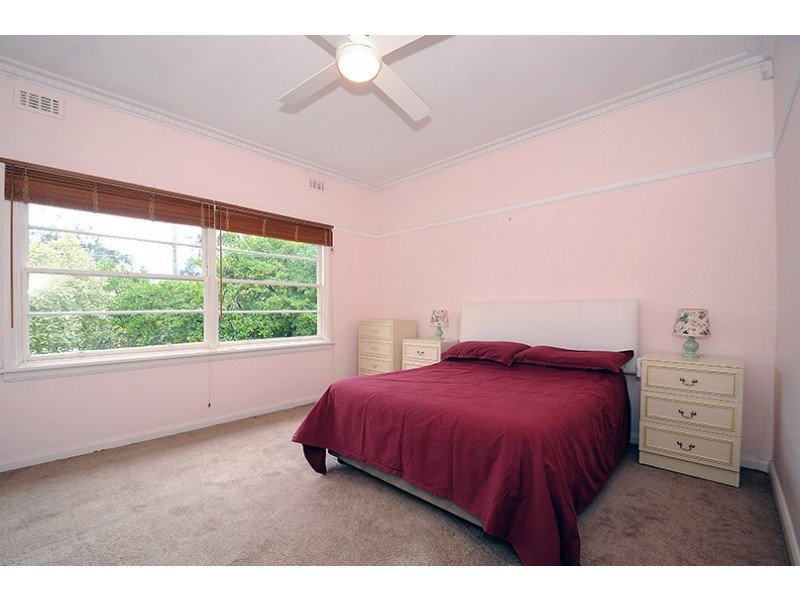 380 Como Parade West, Parkdale VIC 3195