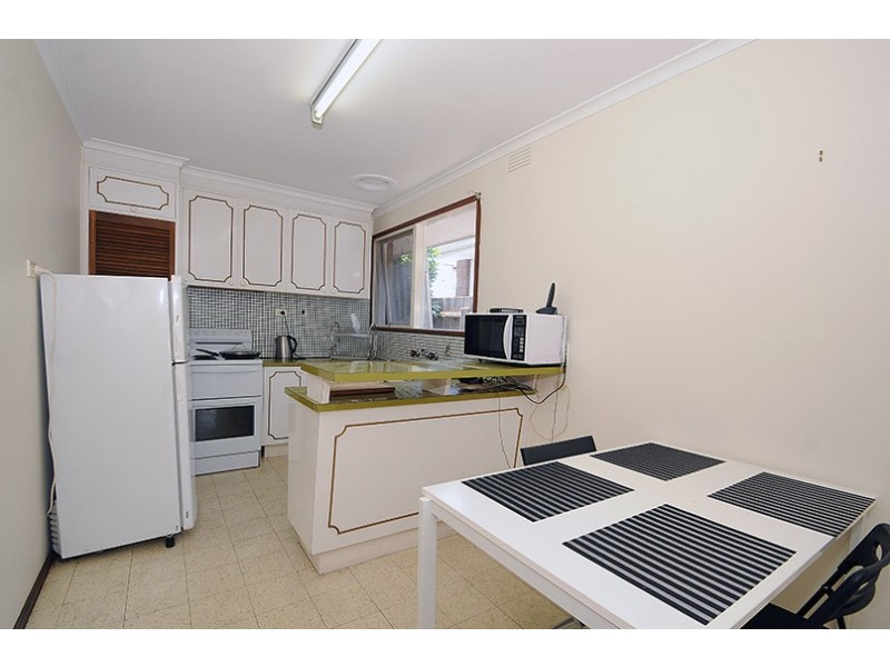 2/113 Warrigal Road, Mentone VIC 3194