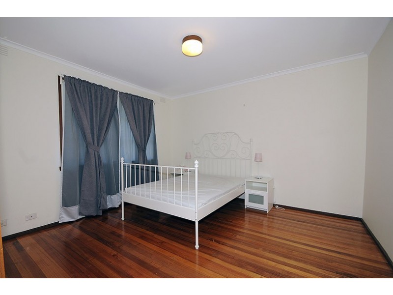 2/113 Warrigal Road, Mentone VIC 3194