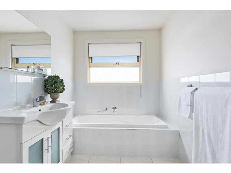 2/2 Wright Street, Carrum VIC 3197