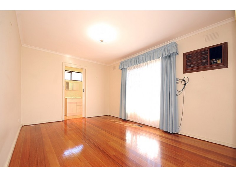 128 Warren Road, Mordialloc VIC 3195