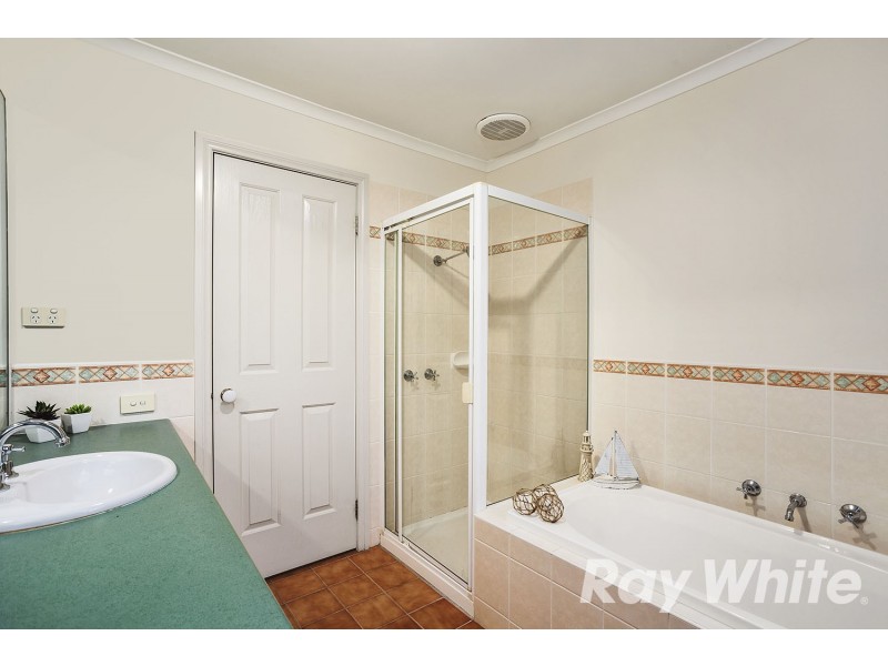 1 Capricornia Way, Aspendale Gardens VIC 3195