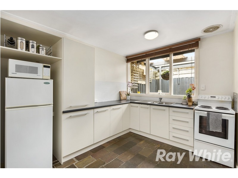 1/3 Davey Street, Parkdale VIC 3195