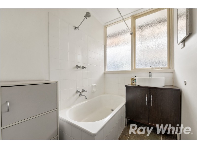 1/3 Davey Street, Parkdale VIC 3195