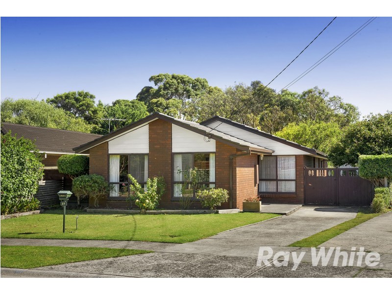 27 Tarongo Drive, Aspendale VIC 3195