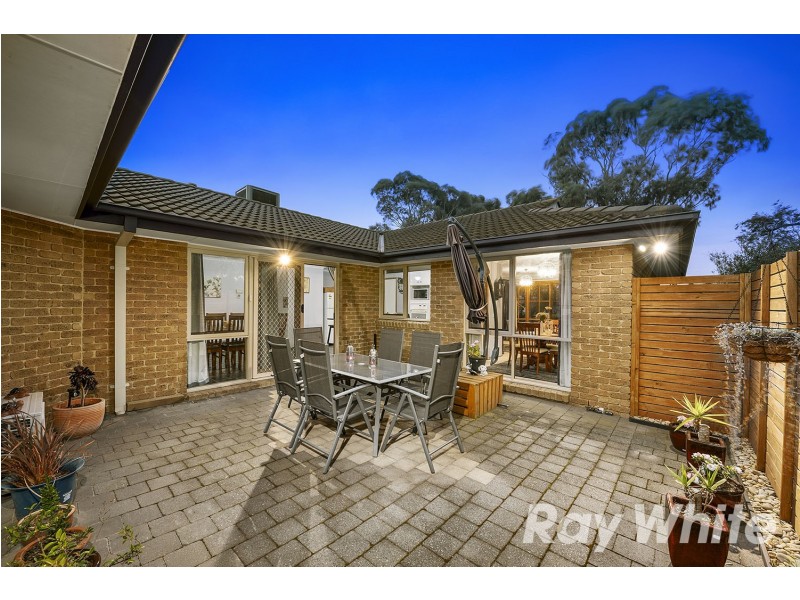 18 Lance Close, Aspendale Gardens VIC 3195