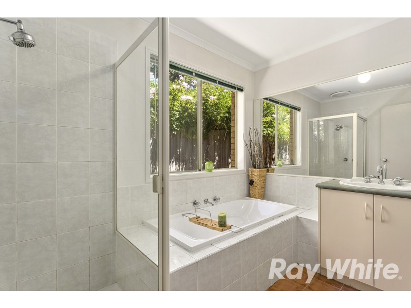 11 Carrington Avenue, Seaford VIC 3198